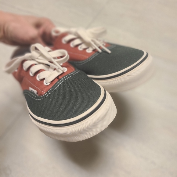 Vans - Green, Red, Hot Pink, and Yellow like New 5.5 Mens 7.0 Womens - Picture 7 of 7